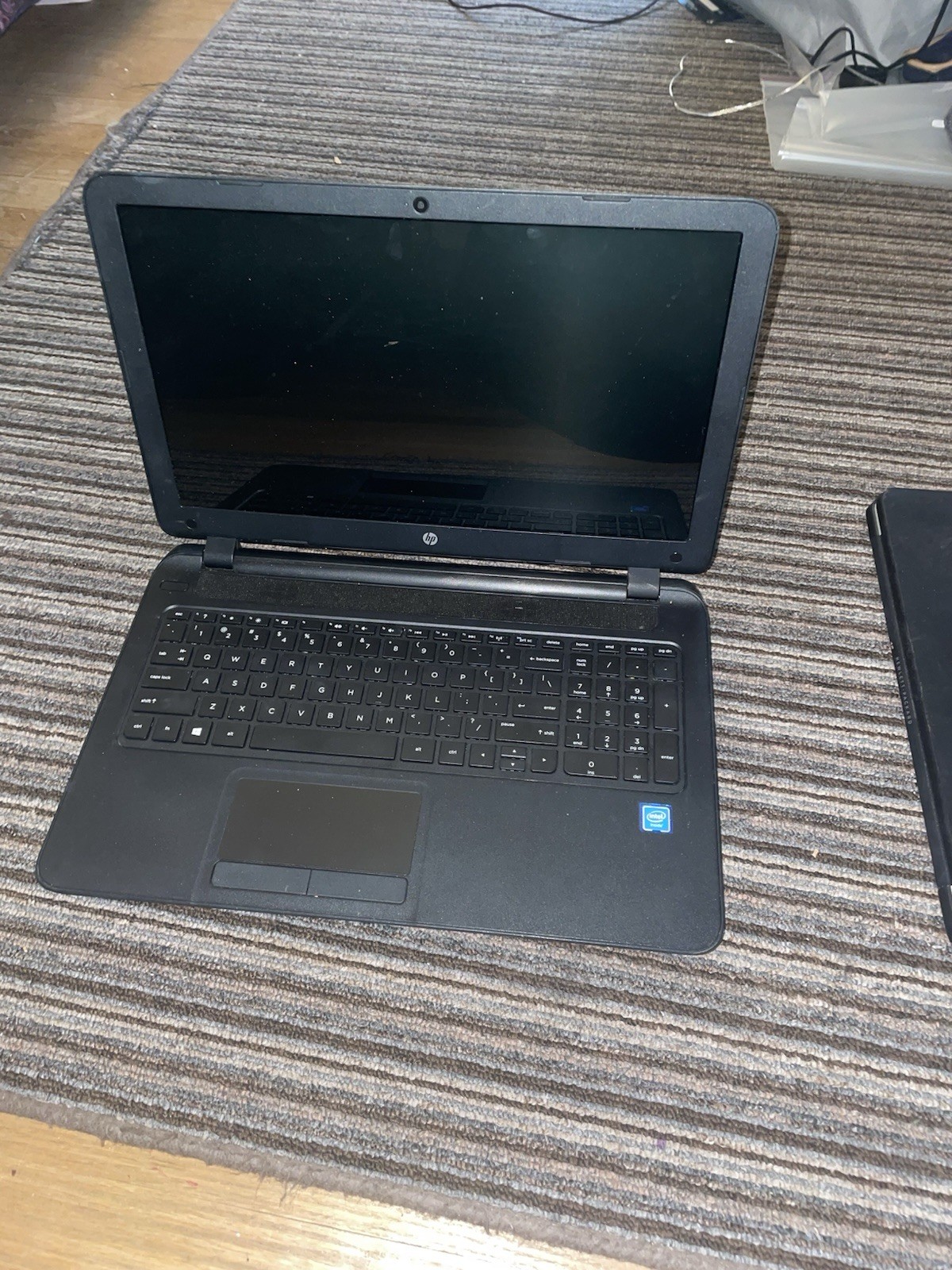 HP Notebook 15-ba009dx 15.6″ (500GB,AMD A6 Quad-Core, 2.00GHz, 4GB) Laptop -…