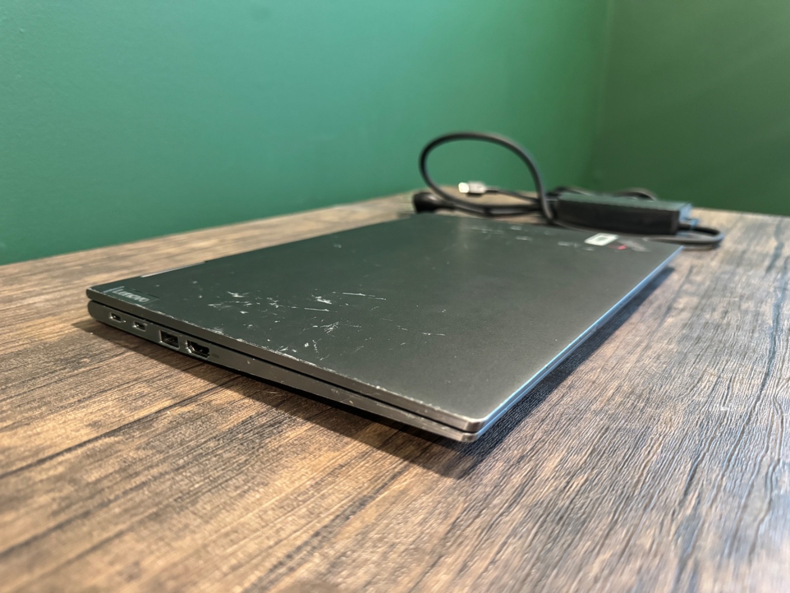 Lenovo ThinkPad X1 Yoga Gen 7 14″ i7-1265u 16GB 256GB Windows11 – (B Quality)
