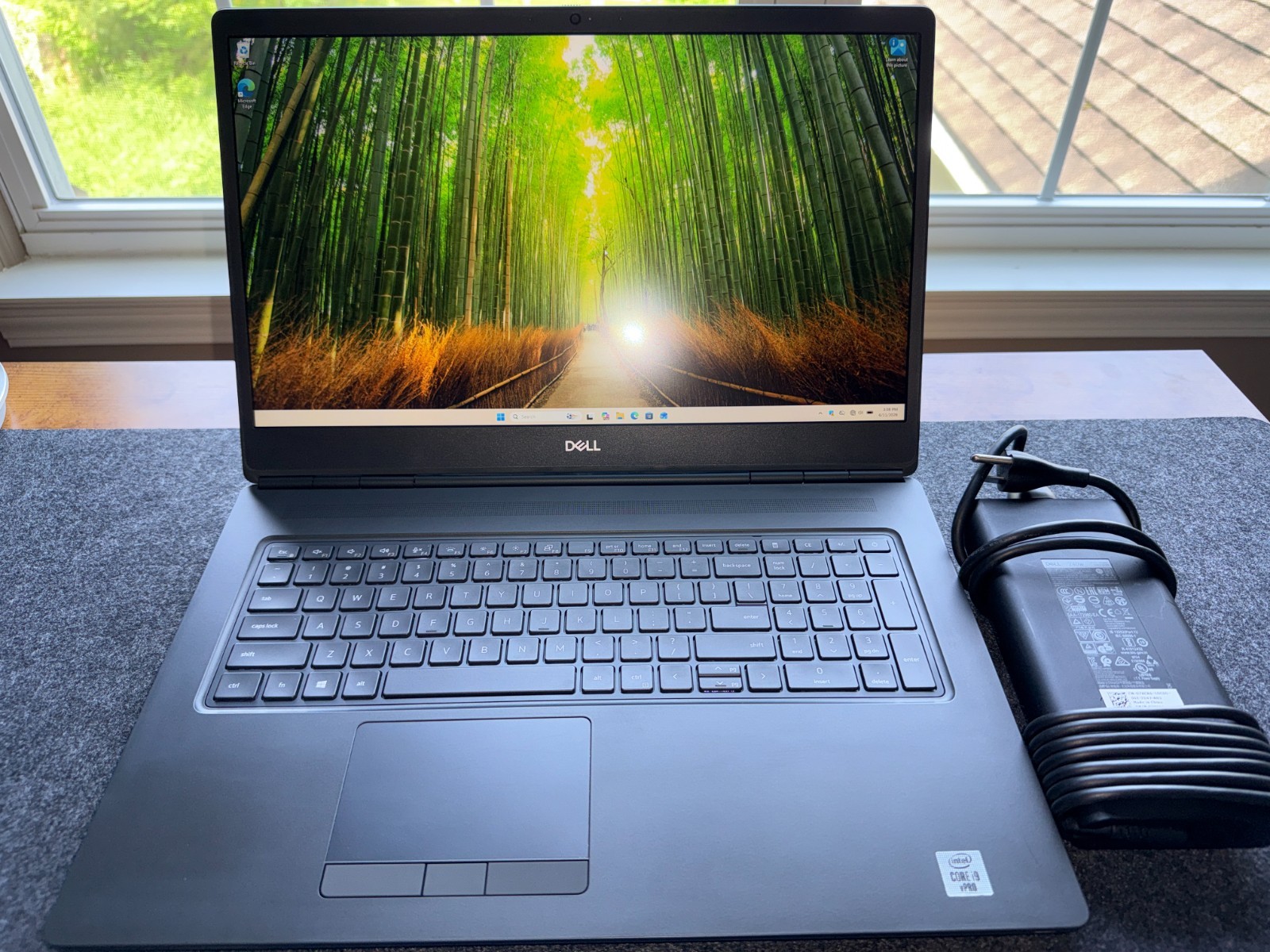 DELL PRECISION 7750 17.3″ i9-10885H 32GB (2)512GB SSD NVIDIA RTX 3000 WIN 11 PRO
