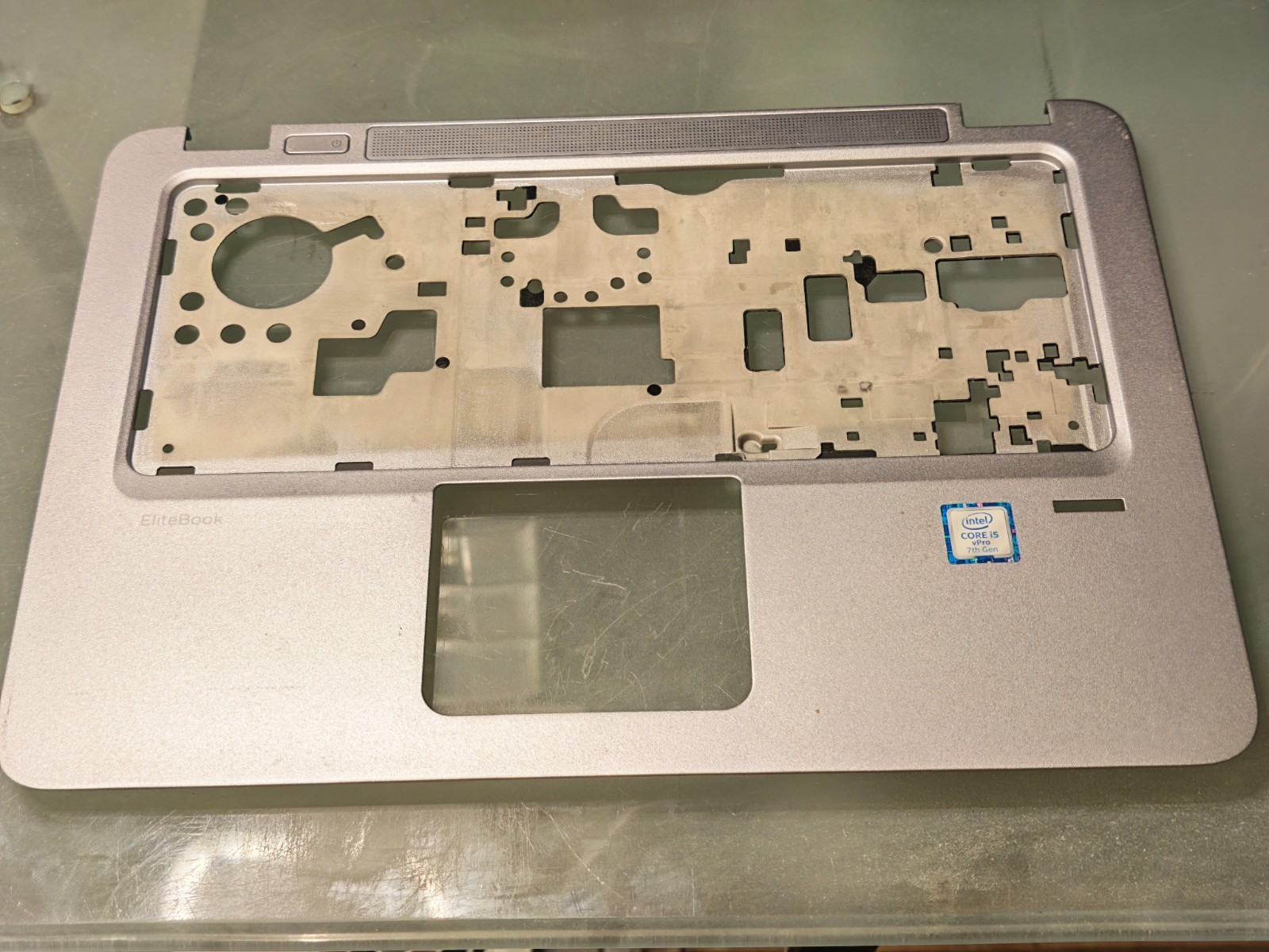 HP 820 G3 G4 725 G3 PALMREST TOP BODY 6070B0886101 #