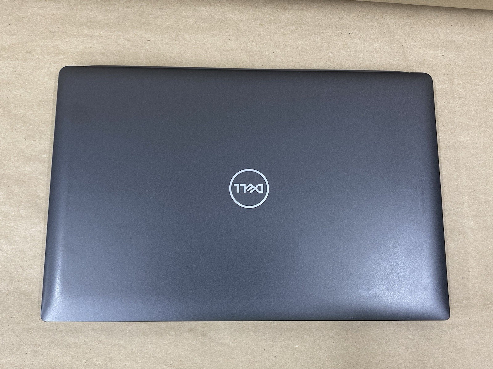 Dell Latitude 3301 – 13″ 1366×768 – i5-8365U – 8GB – 256GB SSD – Win 11 READ