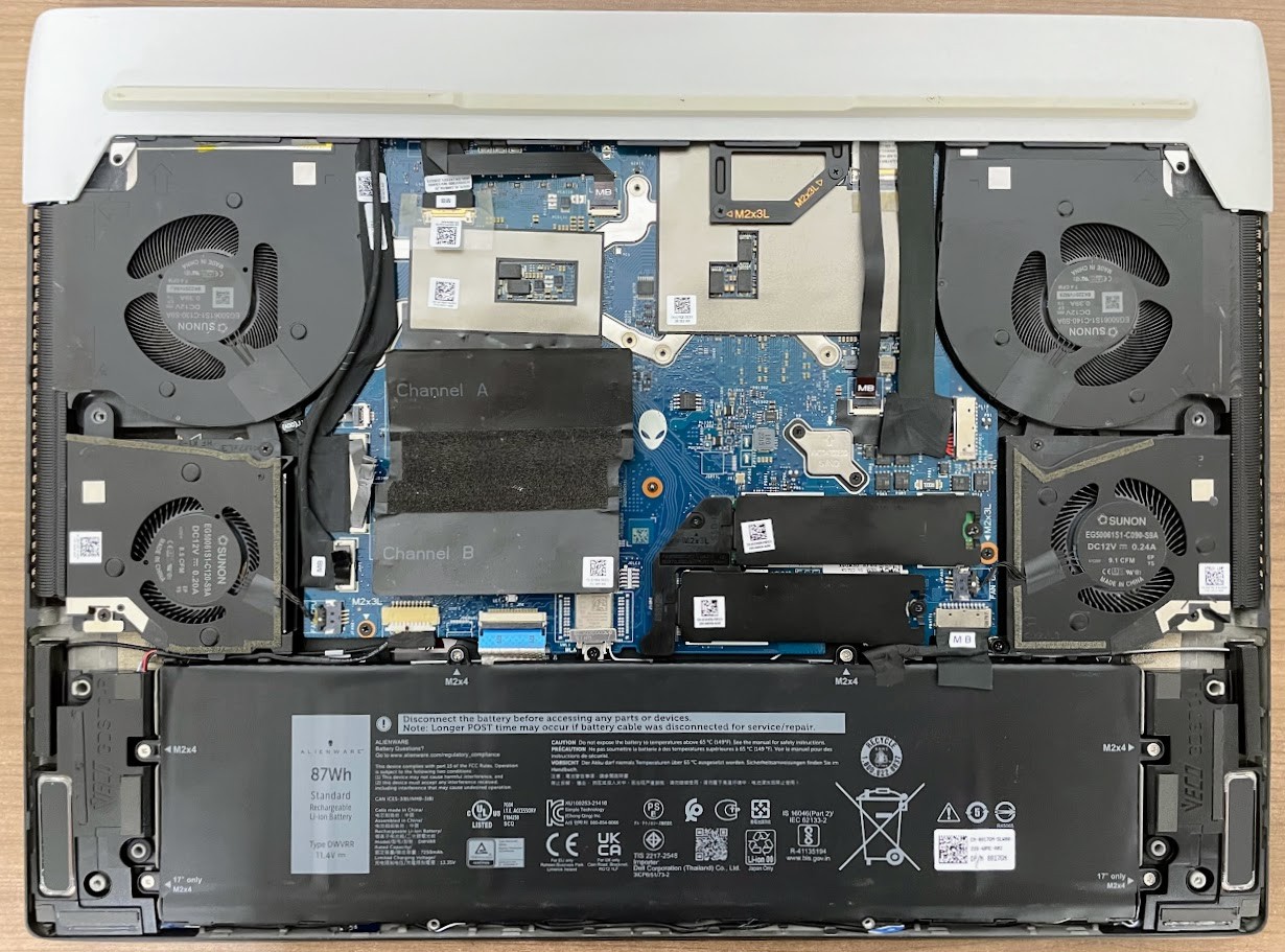 DELL Alienware x17 R2 i9-12900HK 2.5GHz 4K nVidia RTX 3080 Ti 16gb RAM 512gb SSD