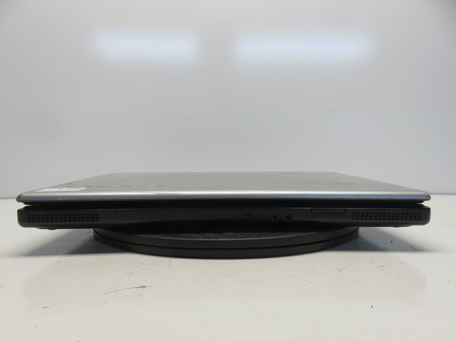 Lenovo N500 Pentium Dual CPU T3200 2GHz 1024 MB NO HDD No Batt