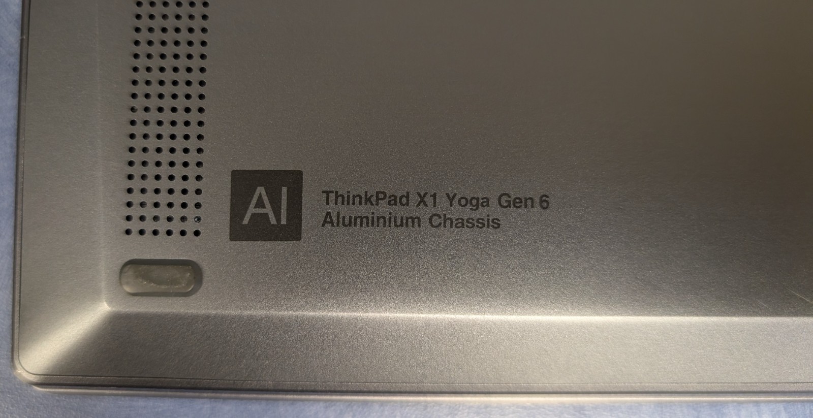 Lenovo THINKPAD X1 YOGA GEN 6 14″ i7-1185G7 16GB RAM 512GB SSD Win 11 Pro