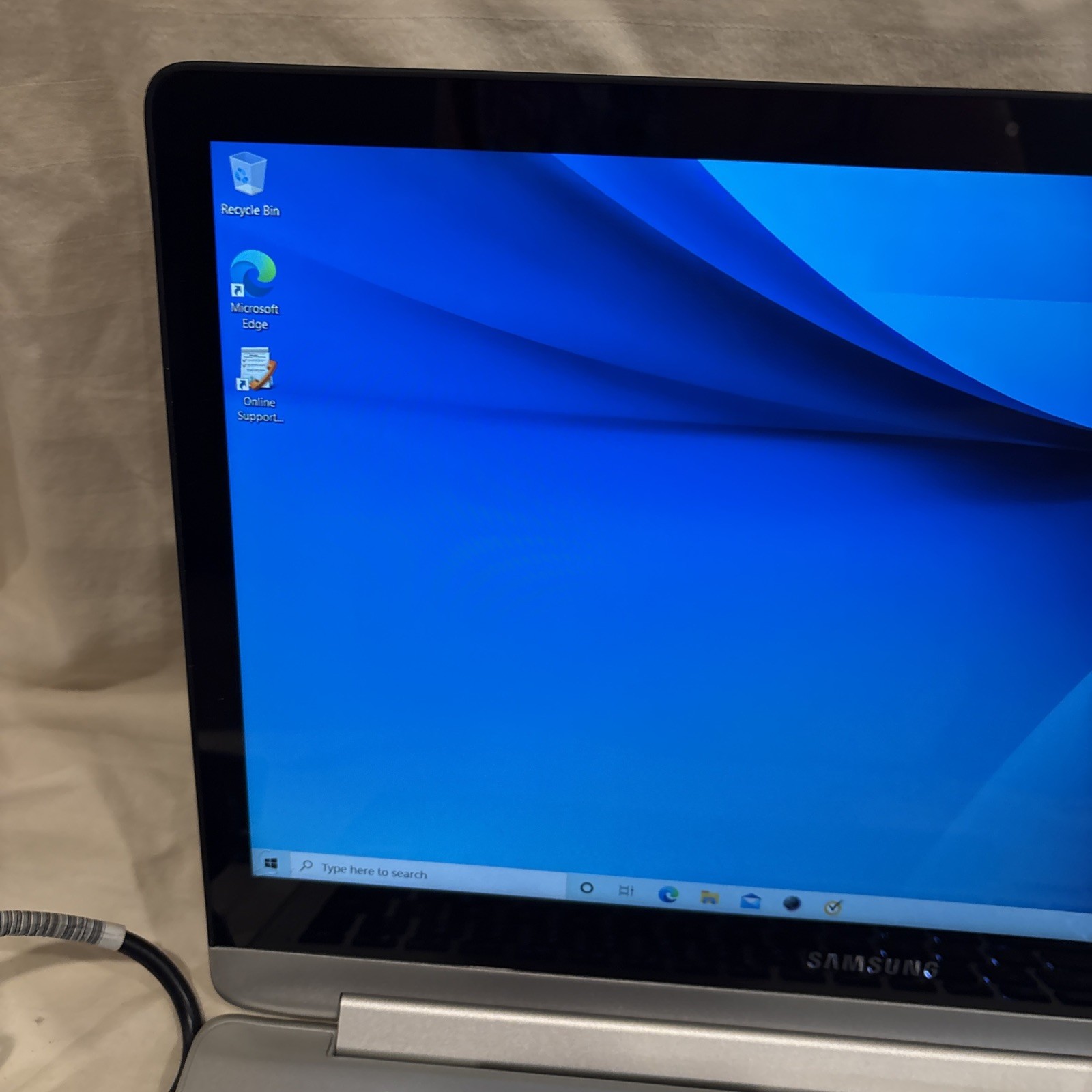 Samsung Notebook 7 Spin Laptop Intel Core i7-6500U 12GB 250 GB Win 10 Home