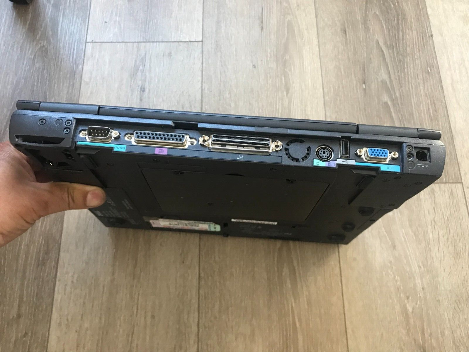 Dell Latitude C500 14″ Intel Celeron 700 MHz 256MB RAM 20GB HDD Win XP PRO