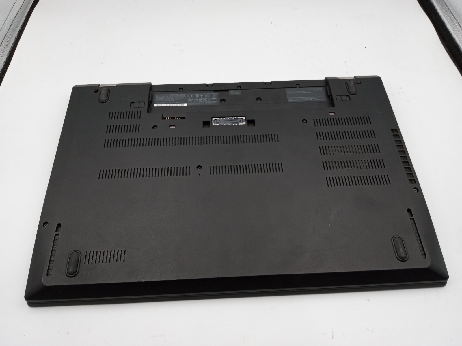Lenovo Thinkpad T570 15″ Laptop Intel i5-7200U 2.5GHz 8GB RAM – CRACKED LCD -RR