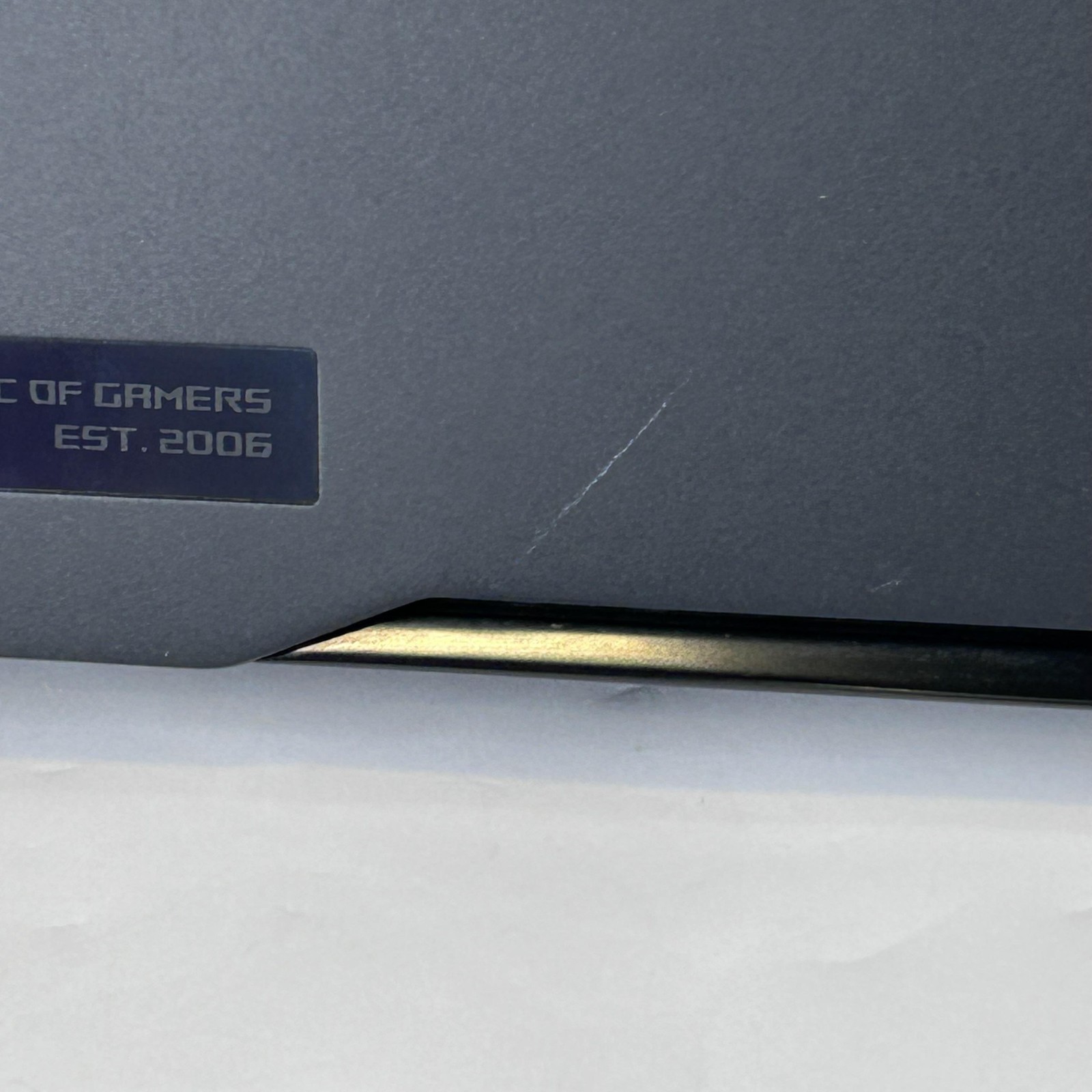 Asus ROG Zephyrus M16 GU604 240Hz QHD+ i9-13900H 16GB 1TB RTX 4070 BAD USB PORTS