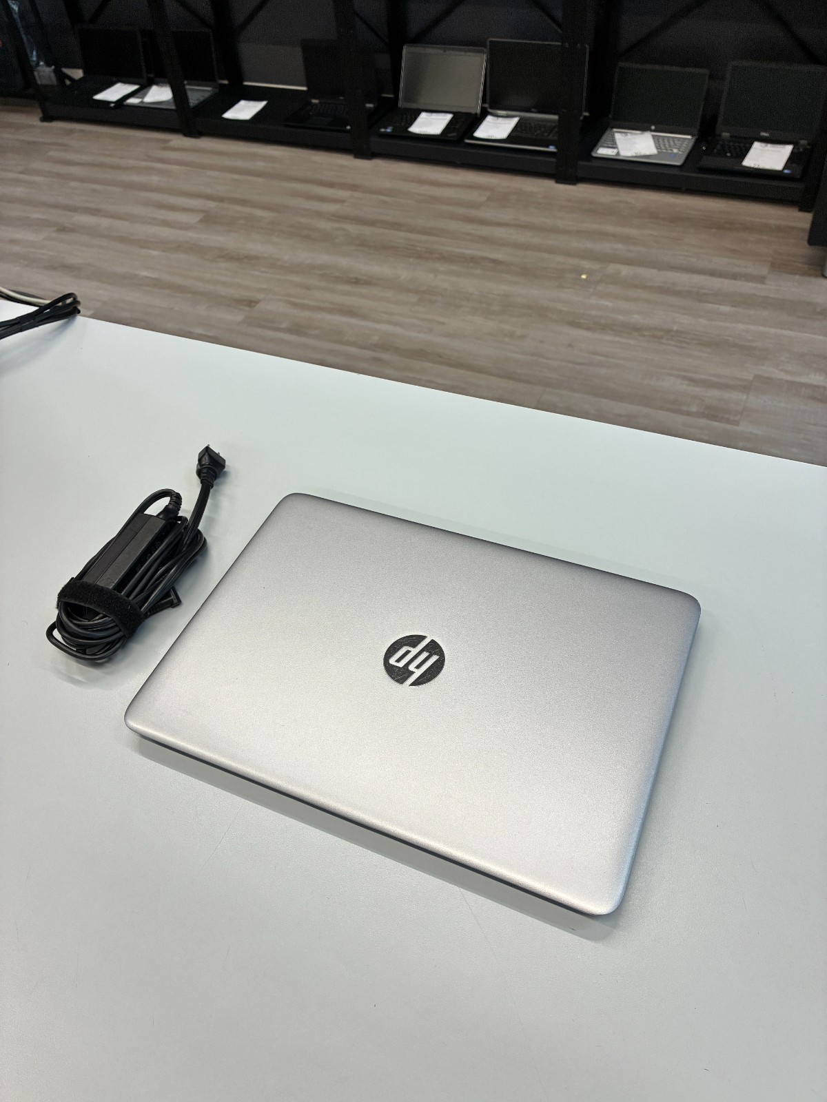 HP EliteBook 840 G4: 14″ / i7-7500U / RAM 16Gb / SSD 512Gb+HDD 500Gb / Win 10