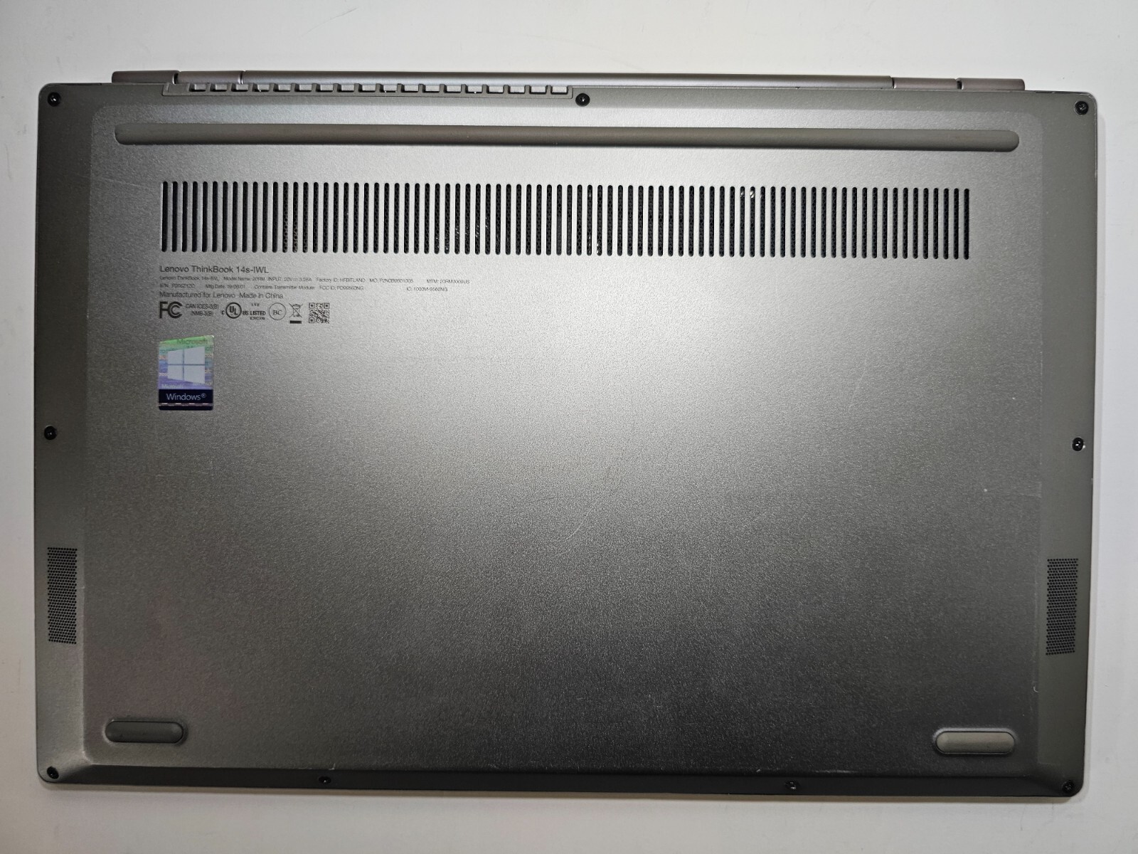 Lenovo ThinkBook 14s-IWL 14″/i5-8265U 1.60GHz/8GB RAM/Radeon 540X/NO SSD&CHARGER