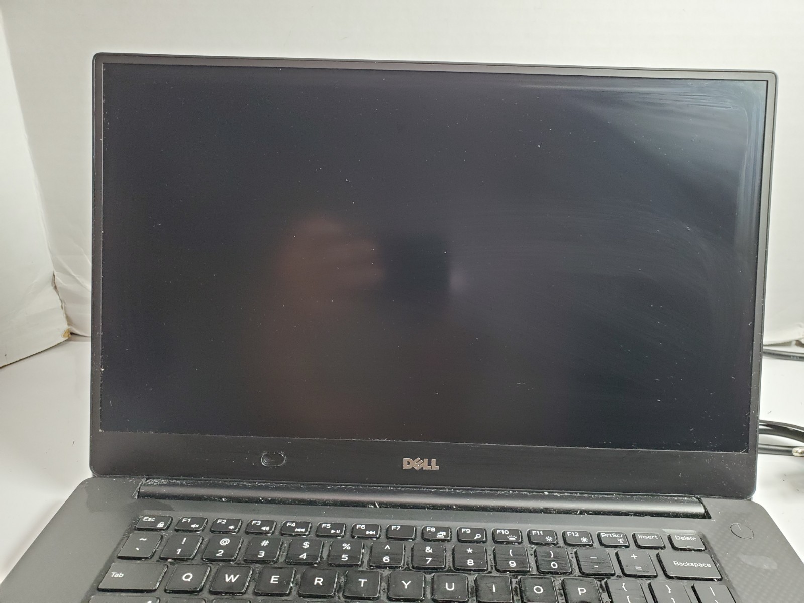 Dell XPS 15 9550 i7-6700HQ 16GB RAM 512GB SSD GTX 960M Win10 – BAD Battery -READ
