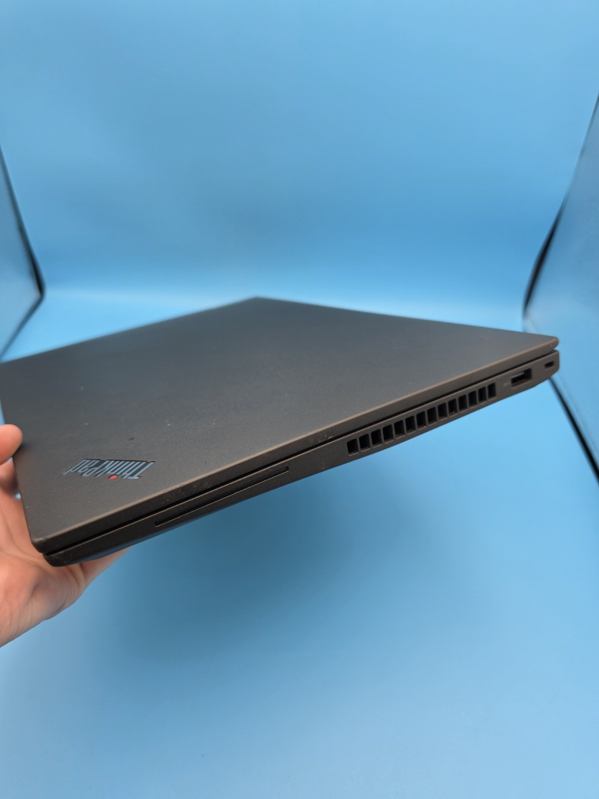 Lenovo ThinkPad P16s Gen 2 OLED Ryzen 7 Pro 7840U 64GB 1TB SSD Win11