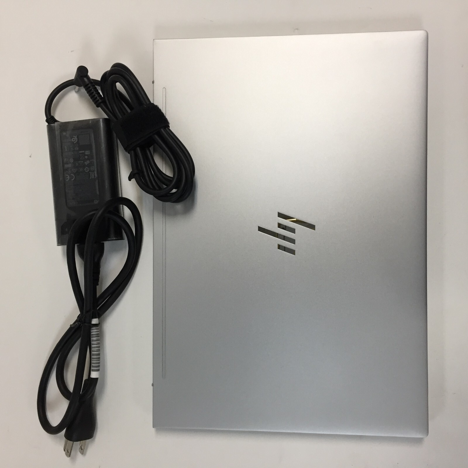 *Bad Battery* HP Envy 13-aq0045cl 13.3″ Touch Laptop/i7-8565U/16GB/1TB SSD/MX250