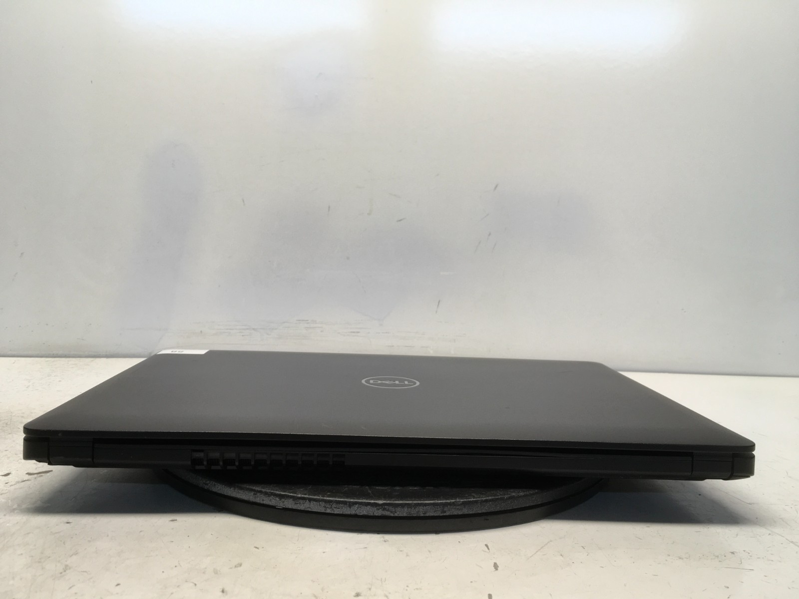 Dell Latitude 3580 Intel i3-6006U 2GHz 8 GB NO HDD No Batt