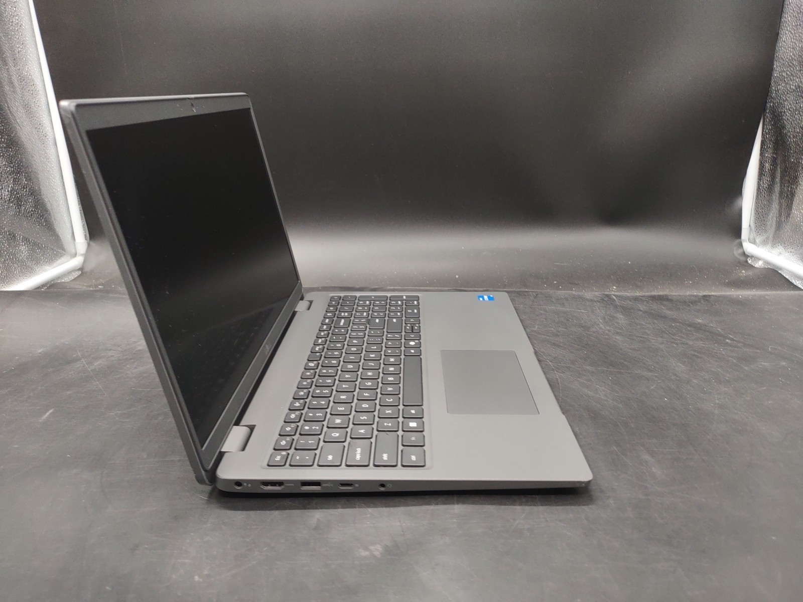 Dell Latitude 3550 i5 1345U 8GB RAM 256GB NVME NO OS