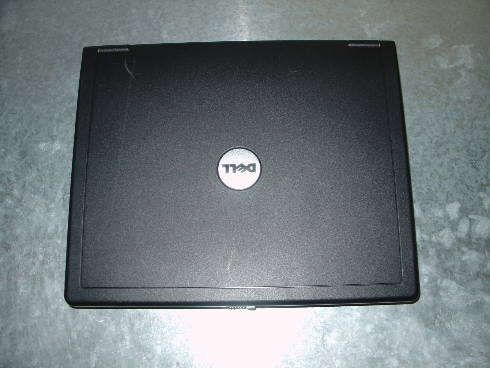 Dell Inspiron 1000 256MB RAM Pentium 4 2.2 GHz NO HDD/Power Supply. XP EraLaptop