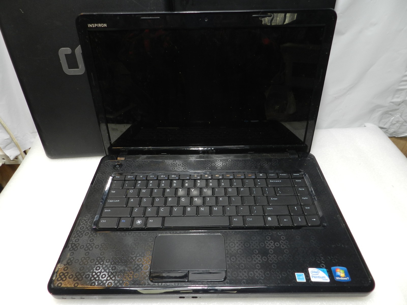 5 Laptops– Dell/HP Untested for parts or repair (D87J)