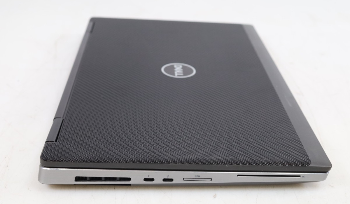 Dell Precision 7540 15.6″ Intel Xeon E-2276M 16GB 512GB SSD Quadro RTX 3000 Win