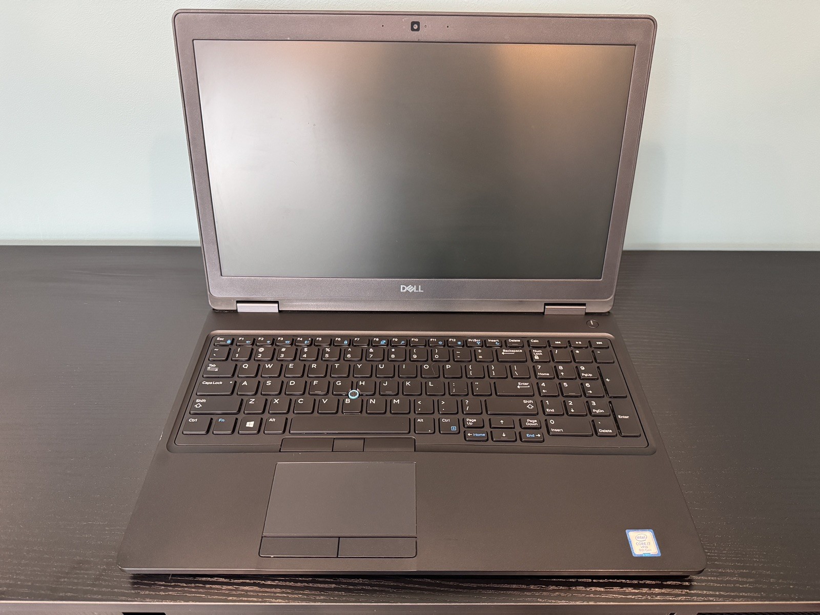 Dell Latitude 5590 Intel Core i7-8650U 16GB RAM 256GB SSD Windows 11 Pro Laptop