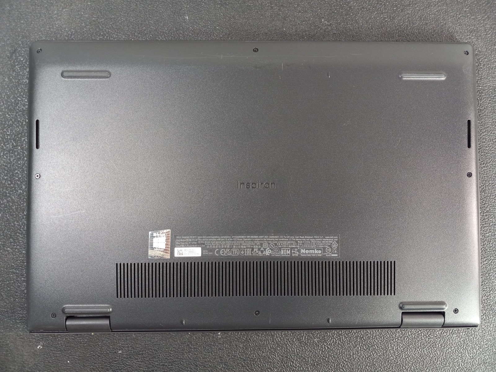 Dell Inspiron 3511 15.6″ Core i7-1165G7 12GB RAM NO SSD Laptop NO OS