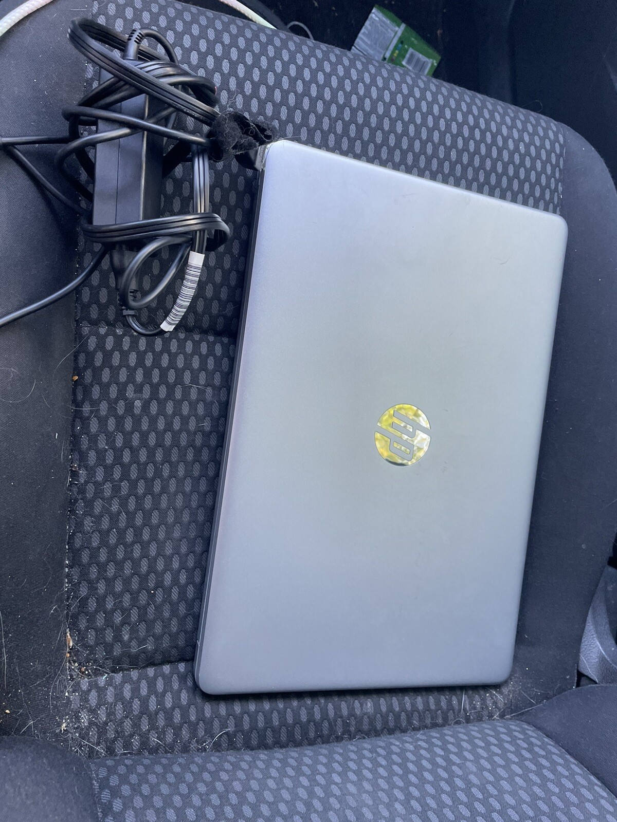 HP 15-dy2093dx 15.6″ (Intel Core i5-1135G7, 256GB SSD, 8GB RAM) Laptop – Natural