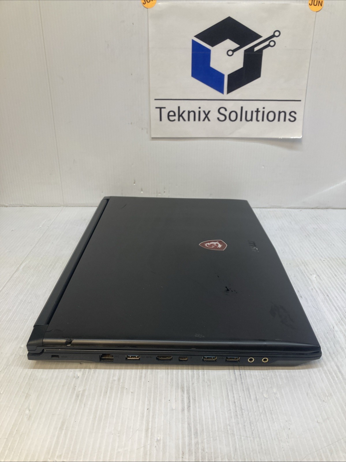 MSI MS‑1791 Intel Core i7 5700 2.7GHz 8 GB RAM 128 GB SSD WIN 11 bad battery