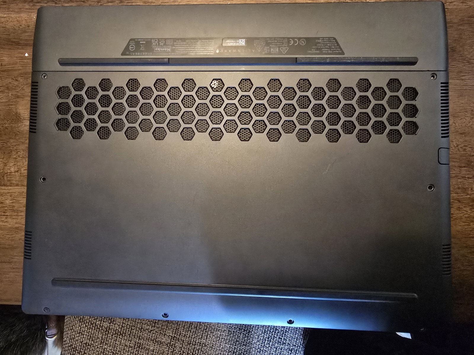 Alienware 15 Gaming Laptop 15″ Ryzen 7 6800H GPU 3070TI Win11 Black.