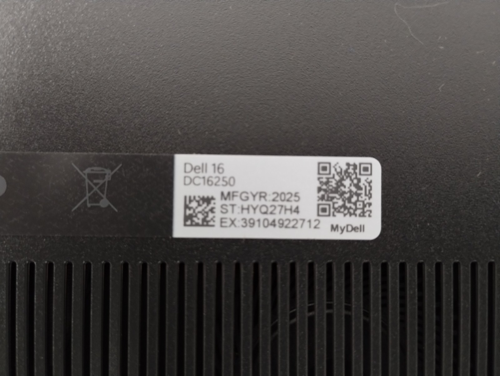 DELL 16 DC16250 MRYT3, Intel Core 7-150U, 1.80 GHz, 16 GB RAM, 1 TB NVMe SSD