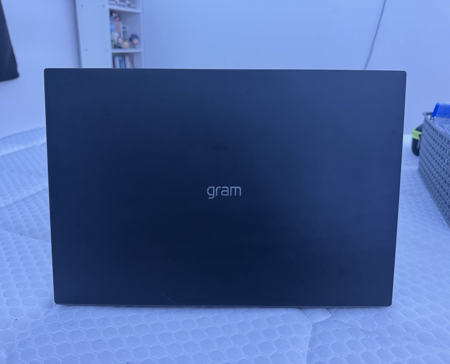 LG gram 17″ Intel Core Ultra 7 155H 16GB 2TB SSD Win 11 Pro Black, NO CHARGER.