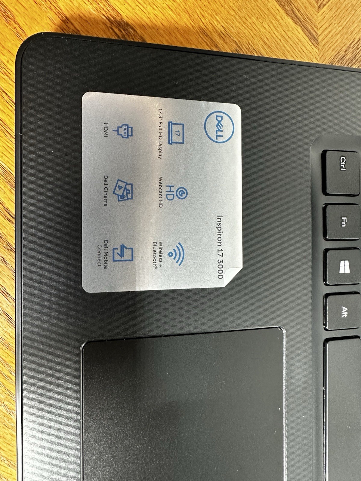 Dell Inspiron 17 3000 17.3″ FHD i7 8th Gen 8GB 1TB HDD Radeon 520