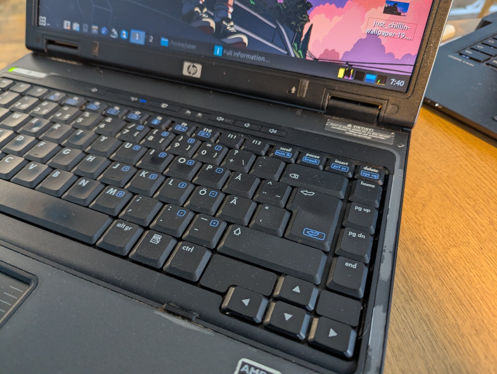 HP Compaq nx6125 Laptop – AMD Sempron 3100+, 60Gb HDD