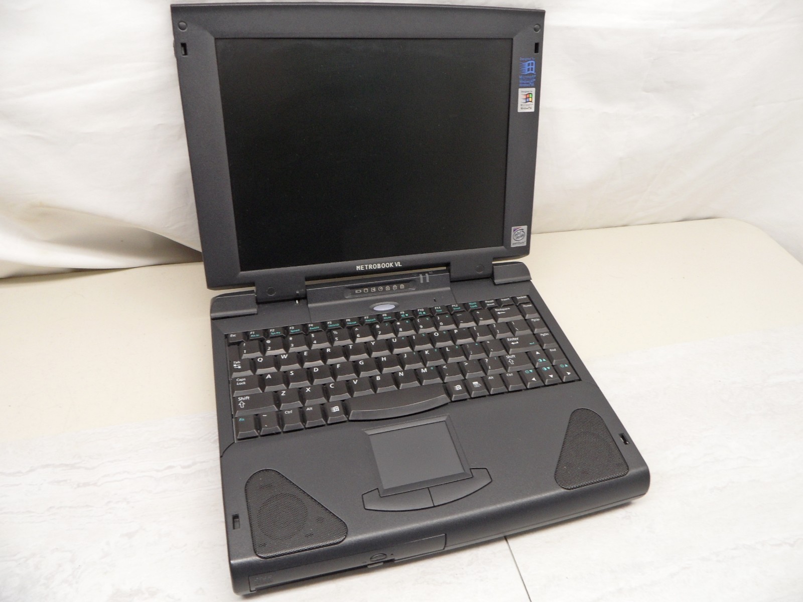 MetroBook VL parts Laptop 233Mhz No HD Posted To Bios Vintage *