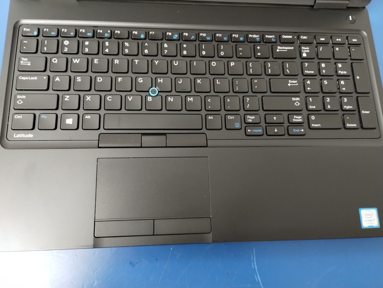 Dell Latitude 5580 15.6″ Intel Core i7-7820HQ 2.90GHz 20GB Ram 256GB SSD Laptop