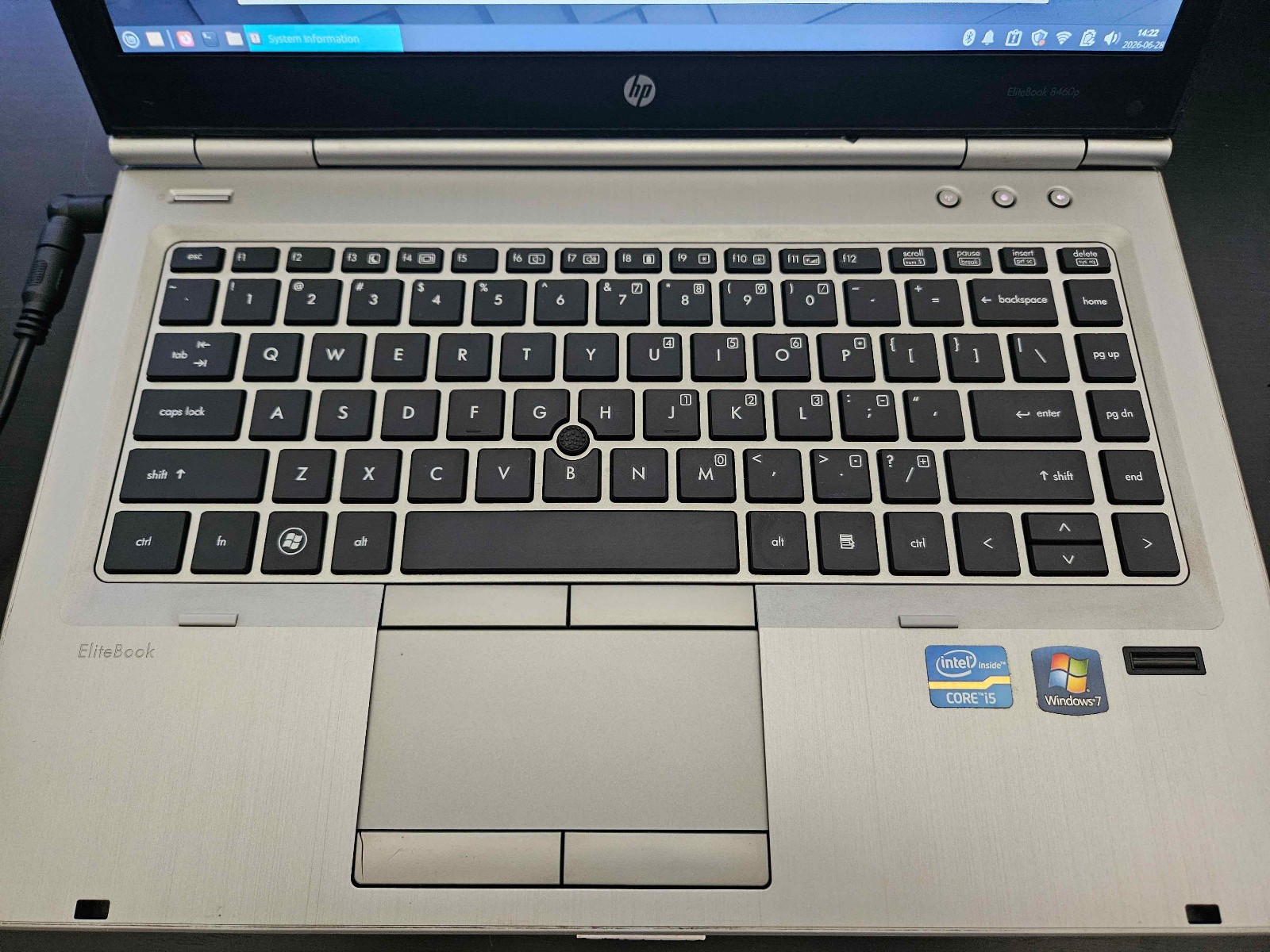 (READ) HP EliteBook 8460p Core i5 8 GB RAM 500 GB HDD Linux Mint