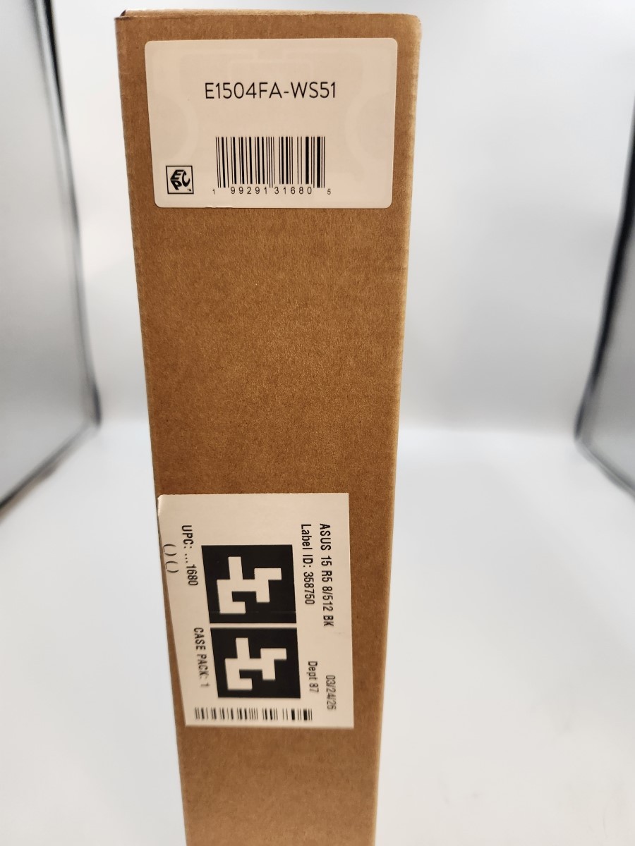 ASUS E1504FA-OS54 (HIP013877)