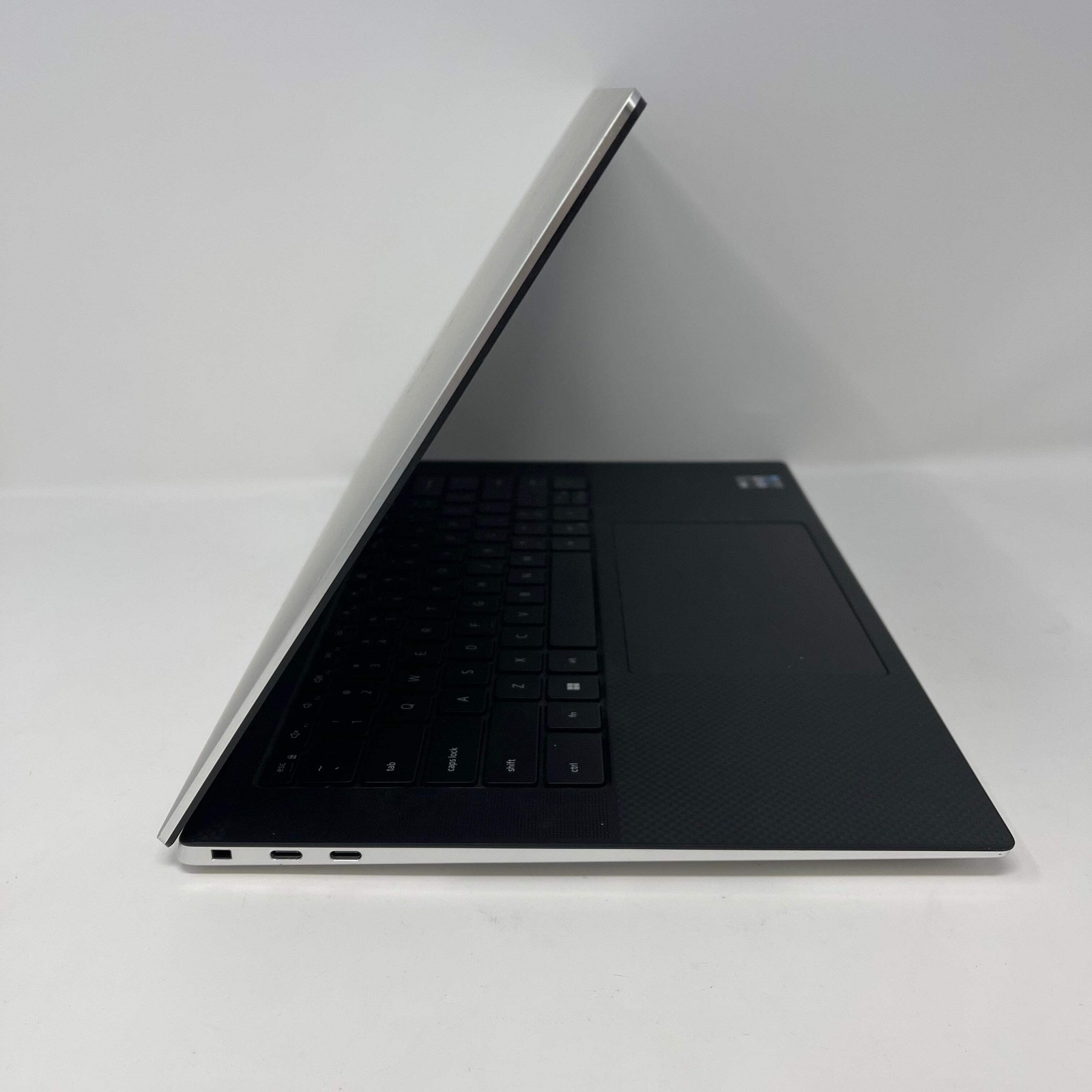 Dell 15 9530 15.6″ i7-13700H 2.4GHz 16GB RAM 512GB SSD
