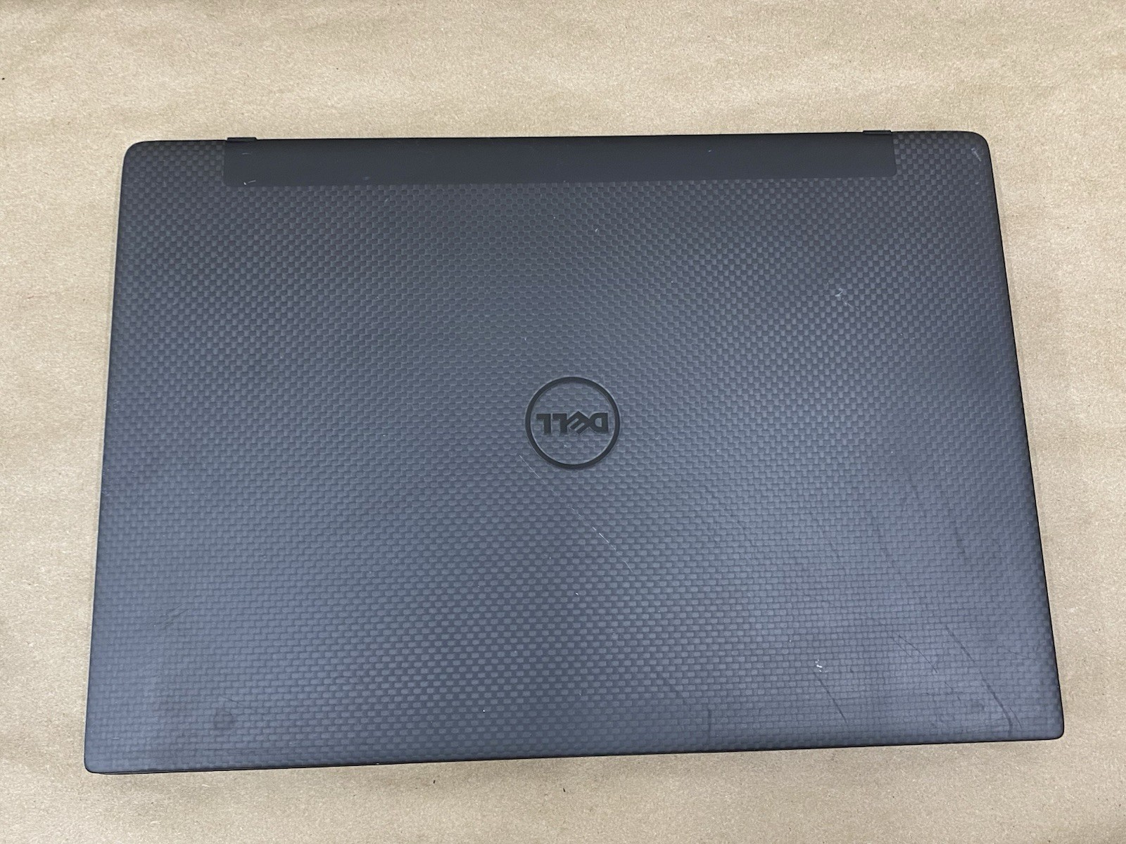 Dell Latitude 7370 – 13.5″ QHD – Touch – m7-6Y75 – 8GB – 256 – Win 10 – READ