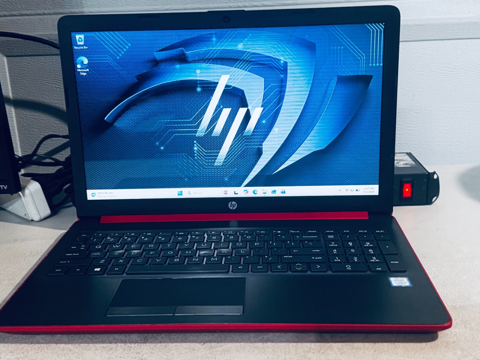 HP Quad-Core Laptop-Intel i7 8565U-12GB RAM-256GB SSD WIN 11