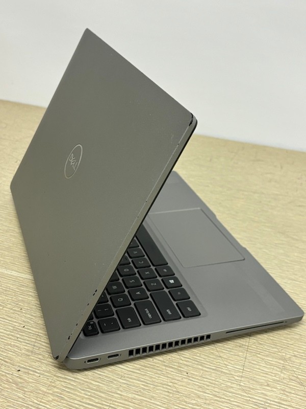 Dell Latitude 5420 Laptop 14″ i5-1145G7 16GB 256GB SSD W11P Laptop w/ issue