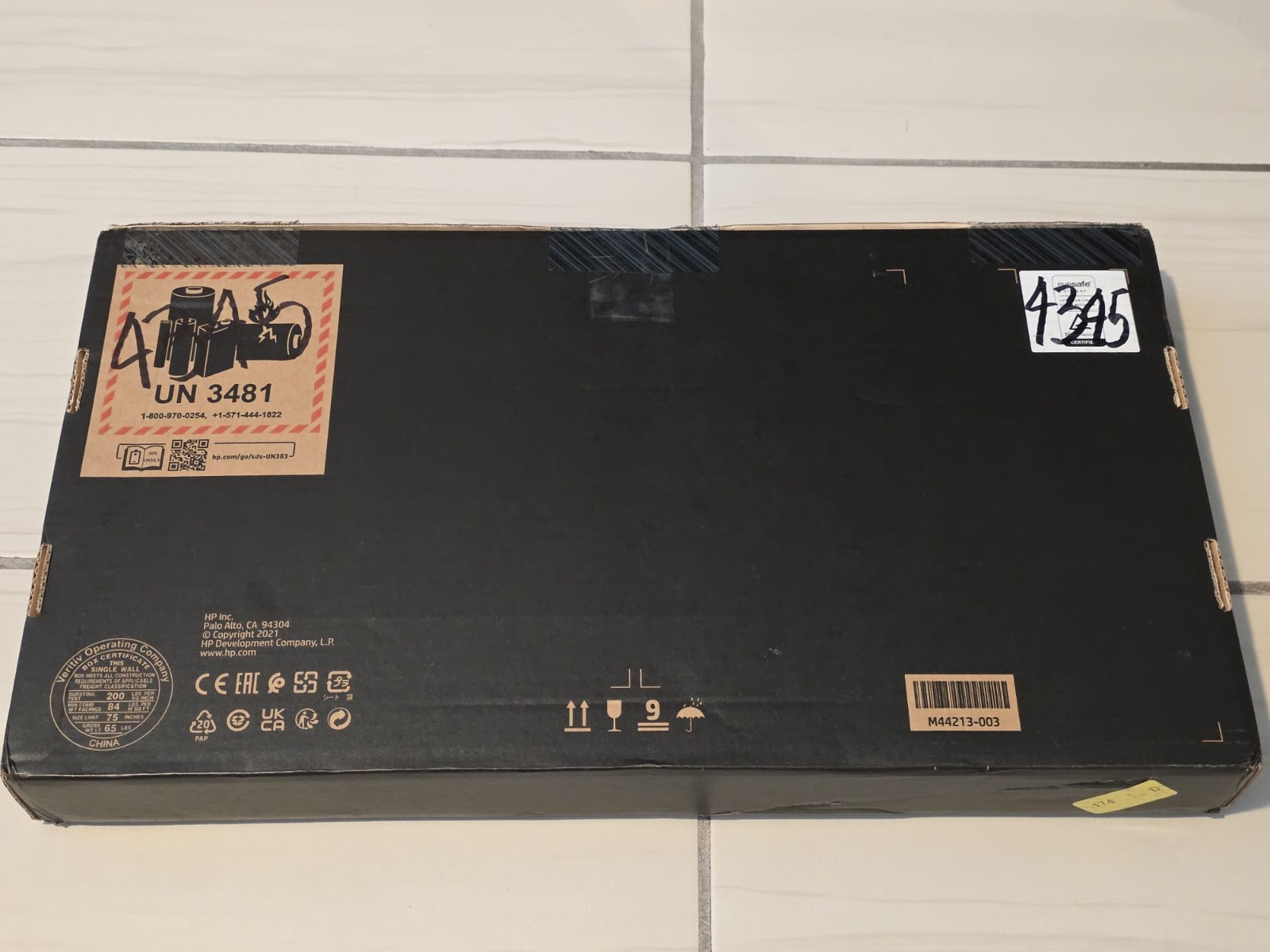 HP Omen Notebook 4V372AV Intel Core i7 Nvidia RTX 3070 17.3″ QHD Screen 16GB