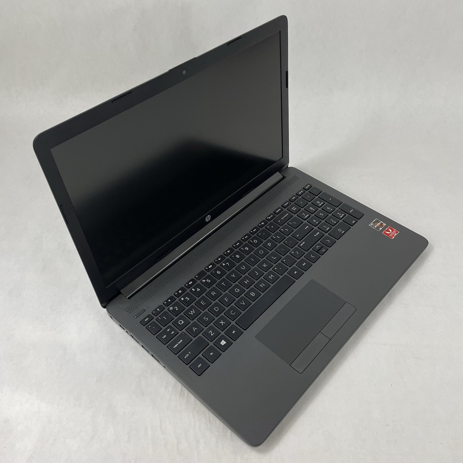 HP 255 G7 15.6″ Ryzen 3 2200U 2.50 GHz 8 GB RAM No SSD/OS/AC