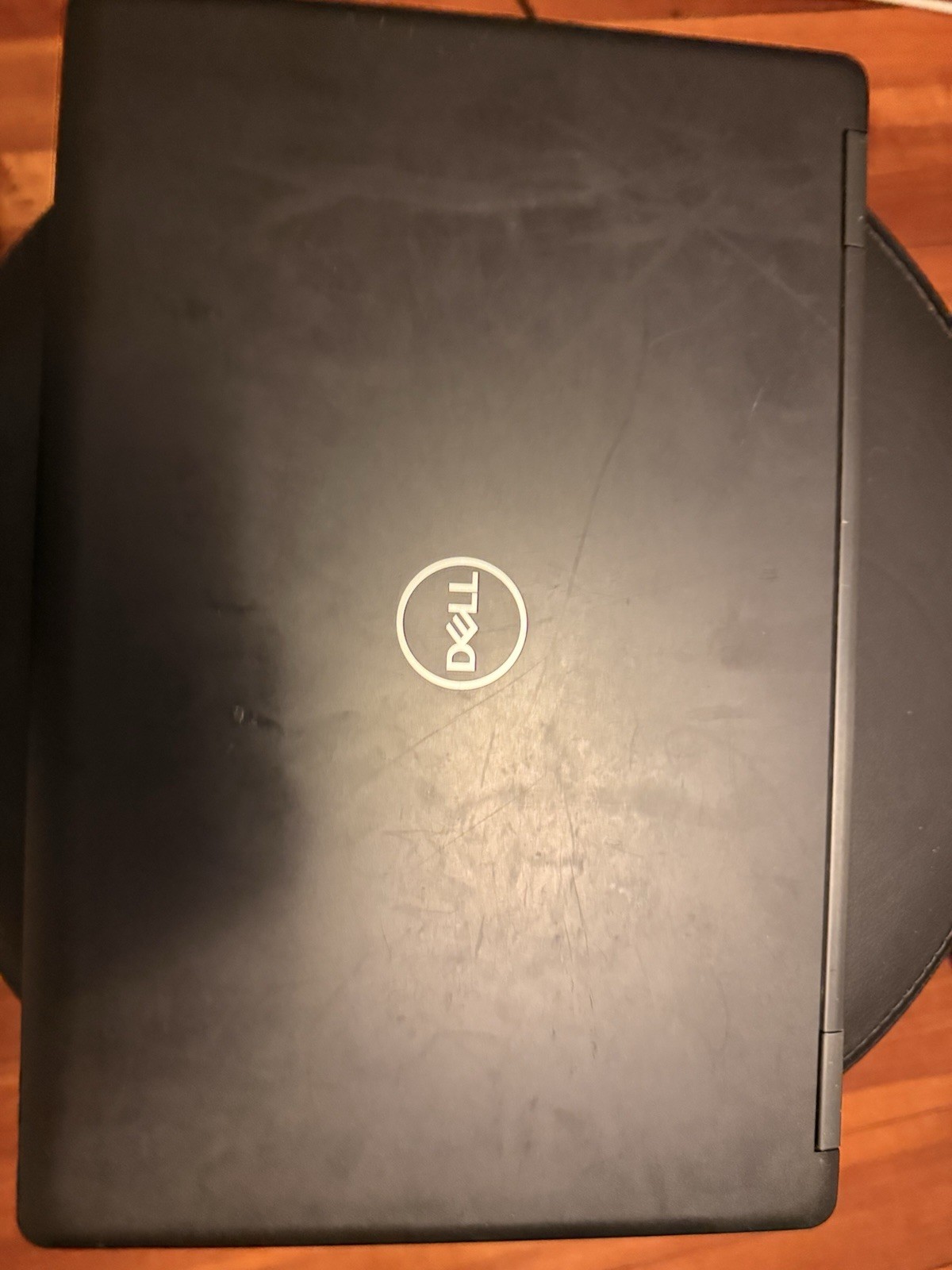 Dell Latitude 15.6″ 3510 Intel i5-10210U @ 1.60GHz 8GB DDR4 RAM 256GB SSD READ