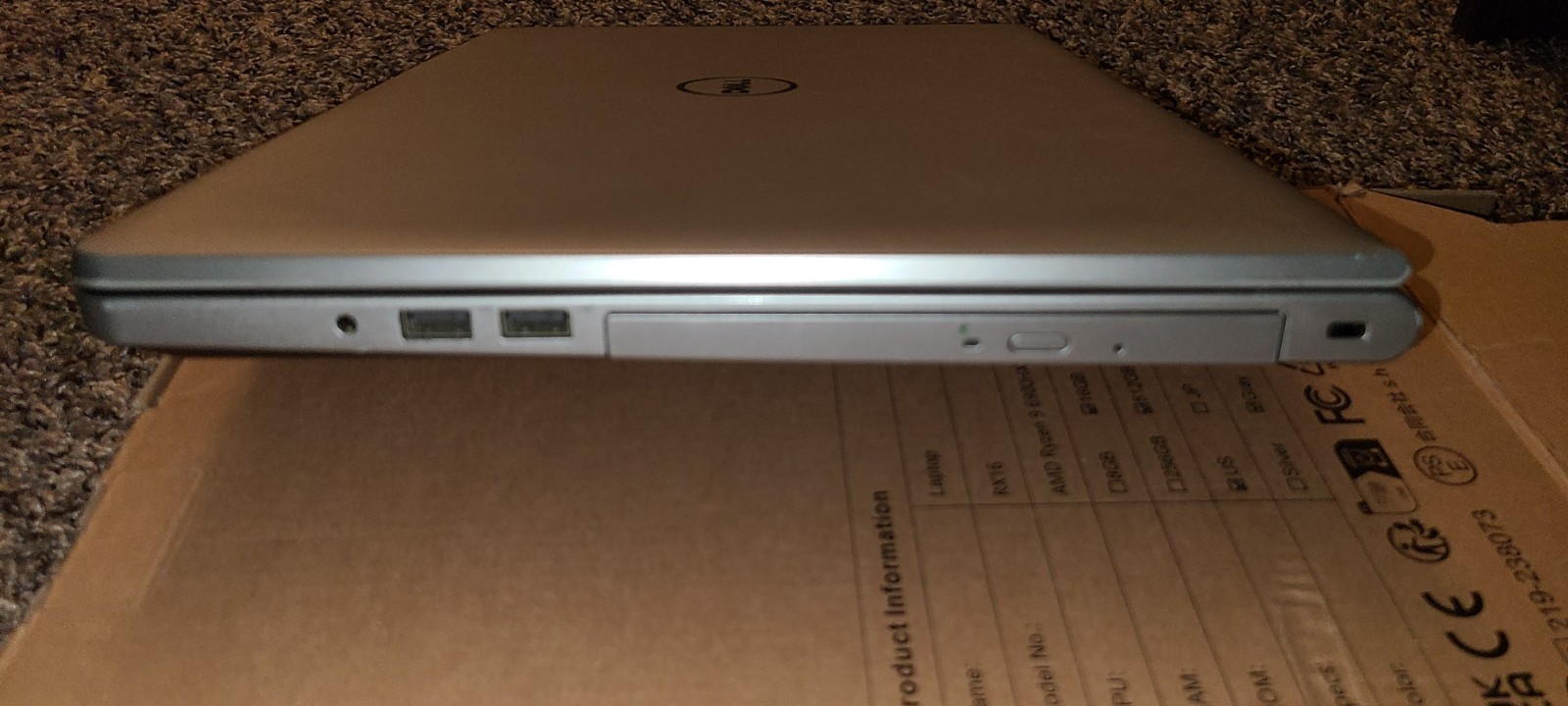 Dell Inspiron 15 5000 15″ i7 2.50GHz 12GB 1TB+128GB Windows Silver Charger