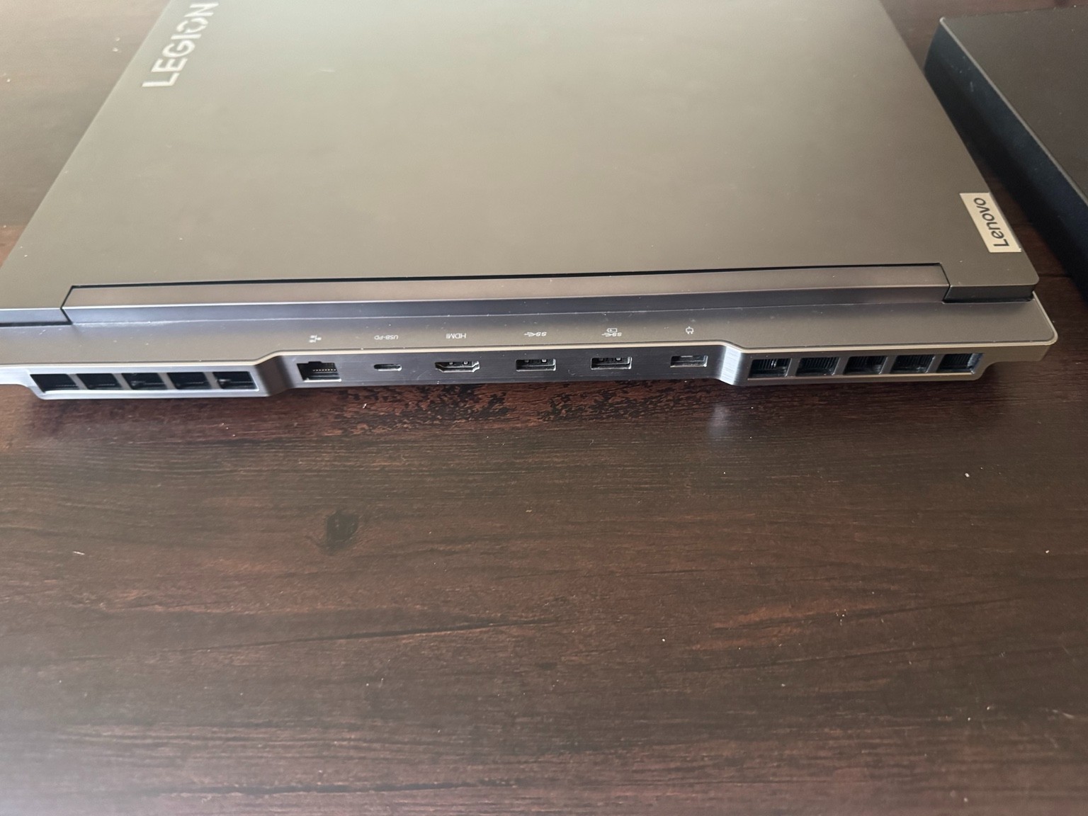 Lenovo Legion 7 16″ Gaming Laptop RX 6700M 10GB Ryzen 7 6800H 16GB 1TB SSD + Bag