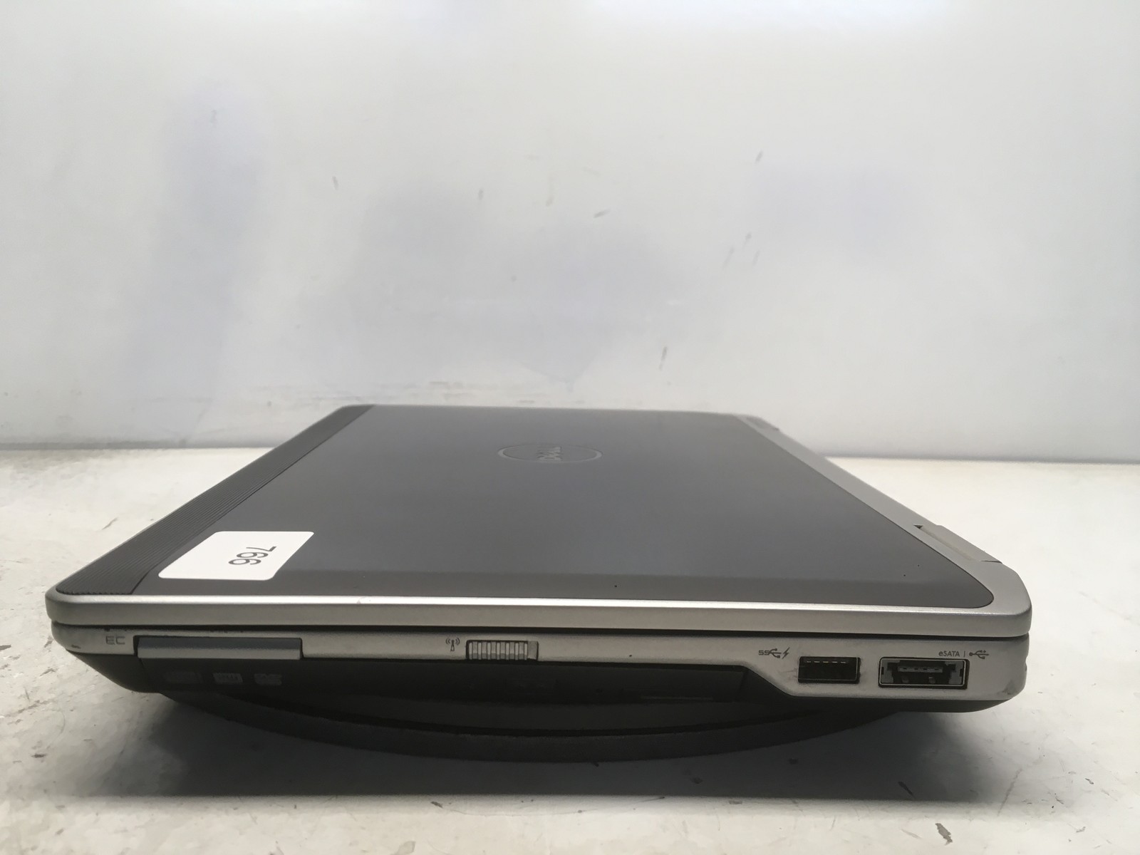 Dell Latitude E6330 Intel i5-3340M 2.7GHz 4 GB NO HDD No Batt