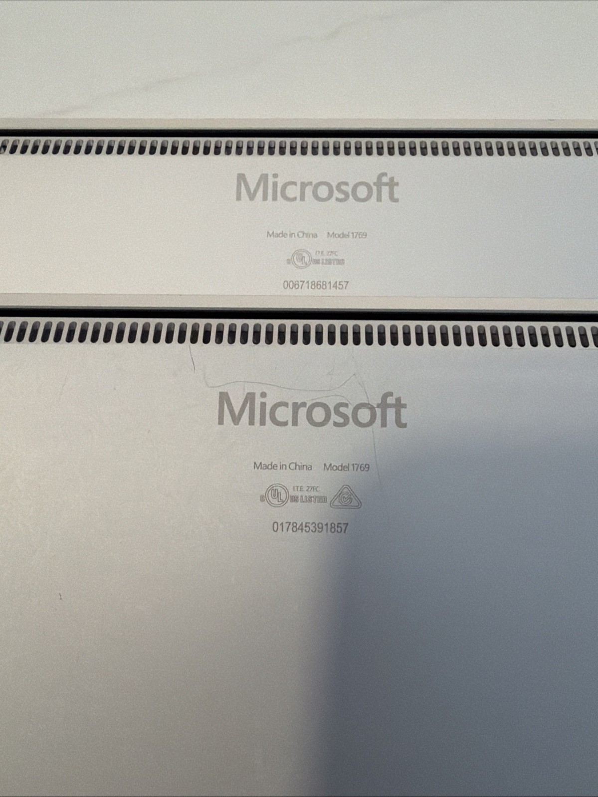 Microsoft Surface Laptop 2 Model 1769 Intel i5-8350U 8GB 256GB SSD Silver W10P