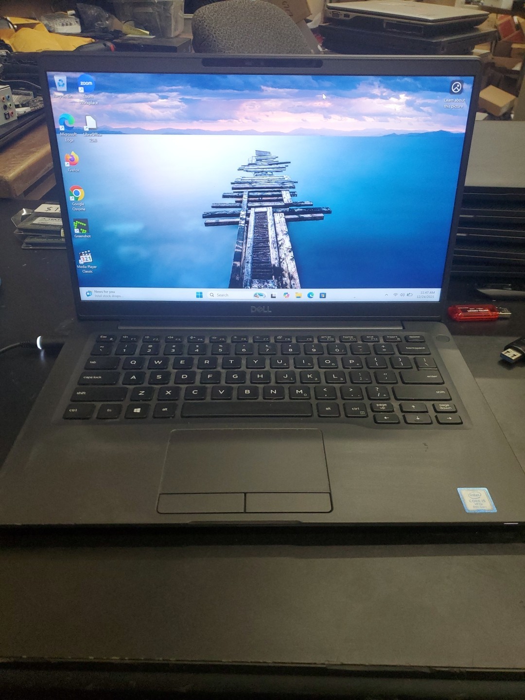 Dell Latitude 7400 14″ i5-8365U 8GB 256gb SSD Laptop W11P 122425-2