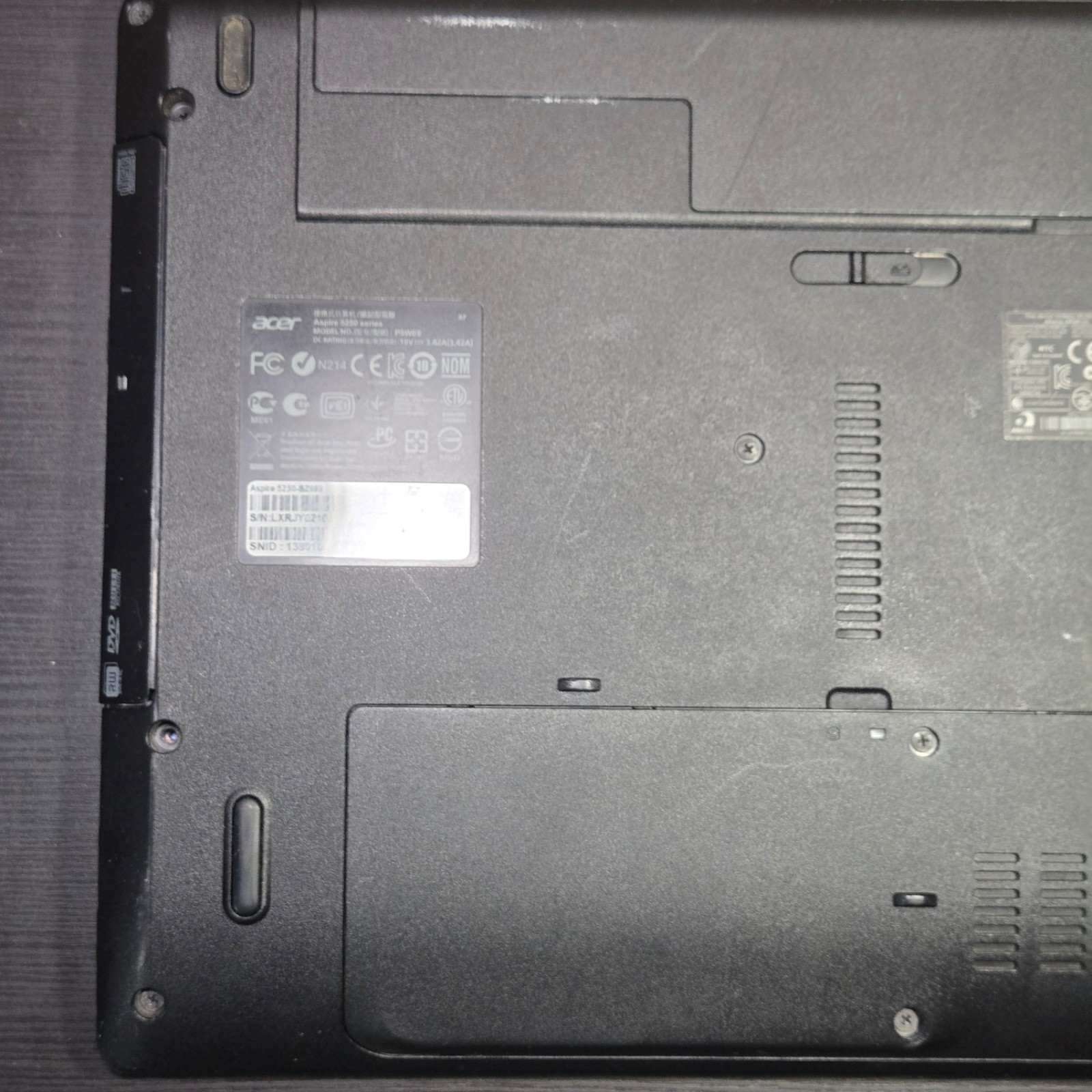 Acer Aspire 5250-BZ669 AMD E-350 4GB 500GB DVD Win10 15.6″ Laptop P5WE6