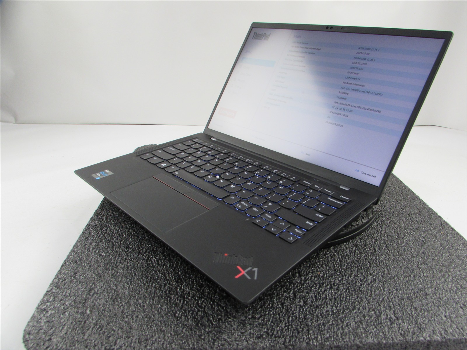 LENOVO THINKPAD X1 CARBON (9TH GEN) CORE I7-1185G7 NO SSD 16GB RAM NO O.S