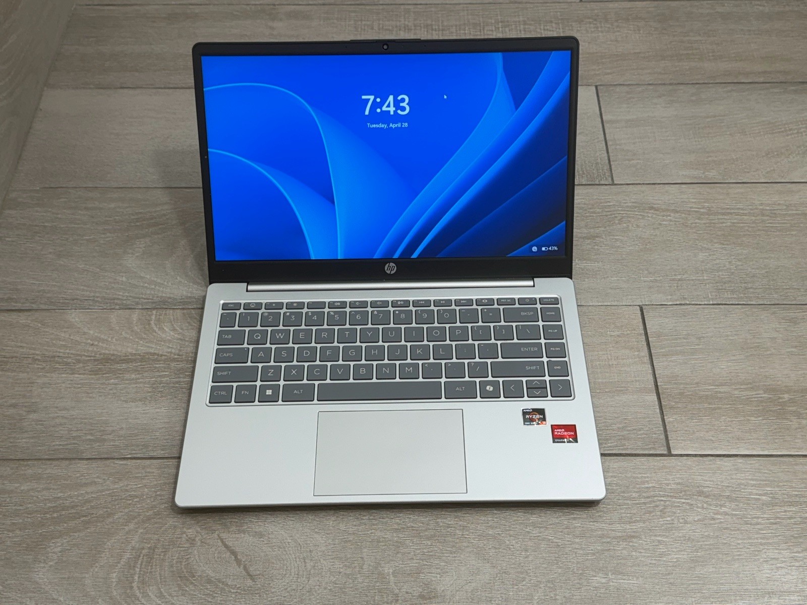 HP Laptop 14-em0349nr 14″ AMD Ryzen 3 7320U 4GB Ram 256GB NVMe Excellent